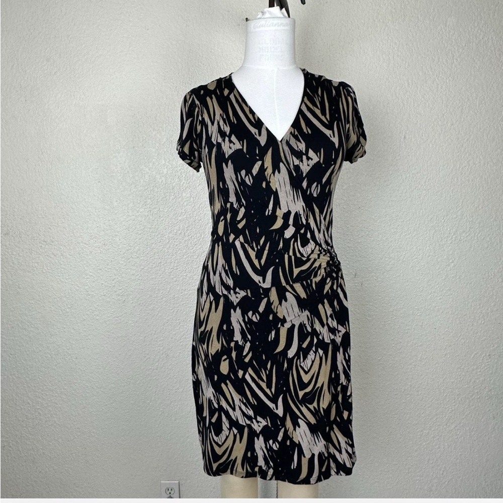 Express Black and Tan Sheath Mini Dress V-Neck Short Sleeve